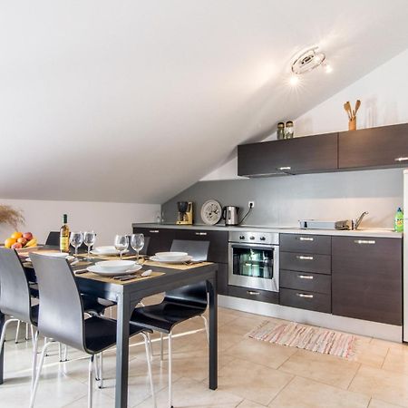 Apartments Domuzin Biograd Na Moru Bagian luar foto