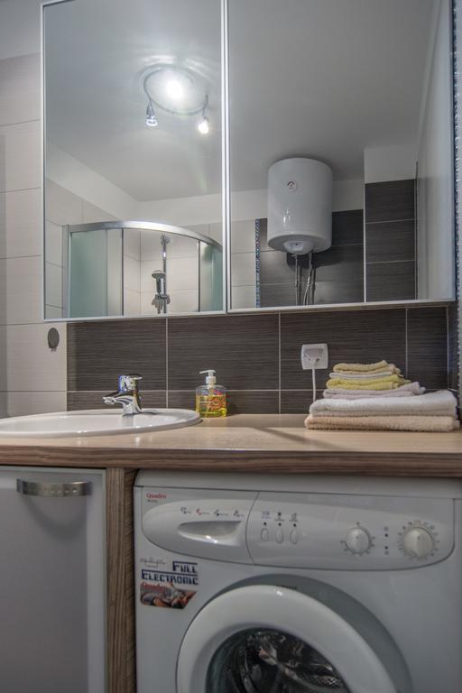 Apartments Domuzin Biograd Na Moru Bagian luar foto